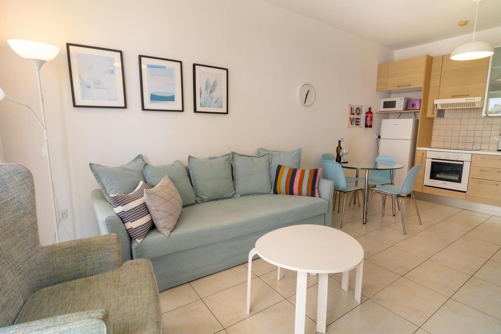 Blue Dawn Center Flat Apartment Ларнака Екстериор снимка