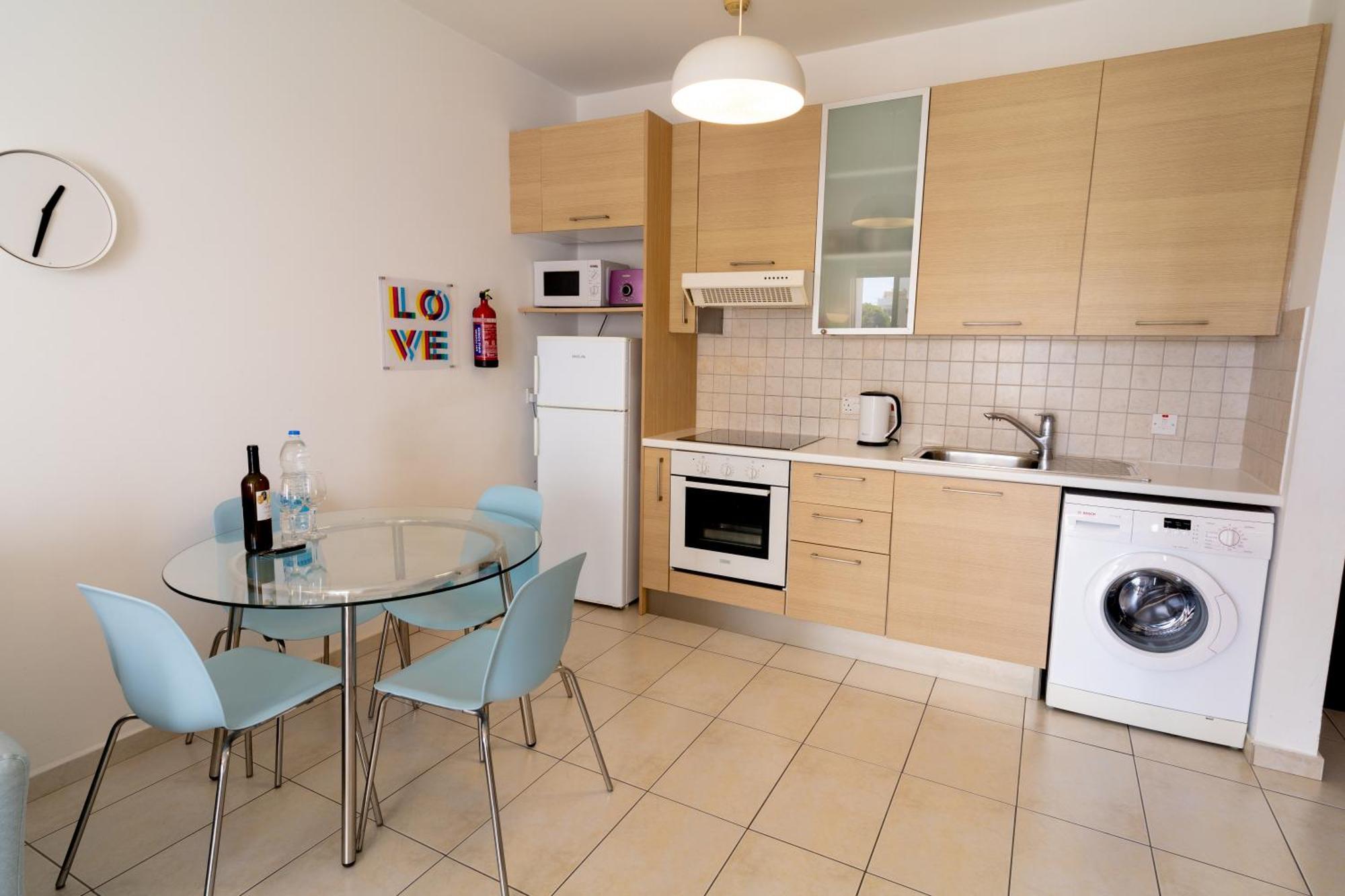 Blue Dawn Center Flat Apartment Ларнака Екстериор снимка