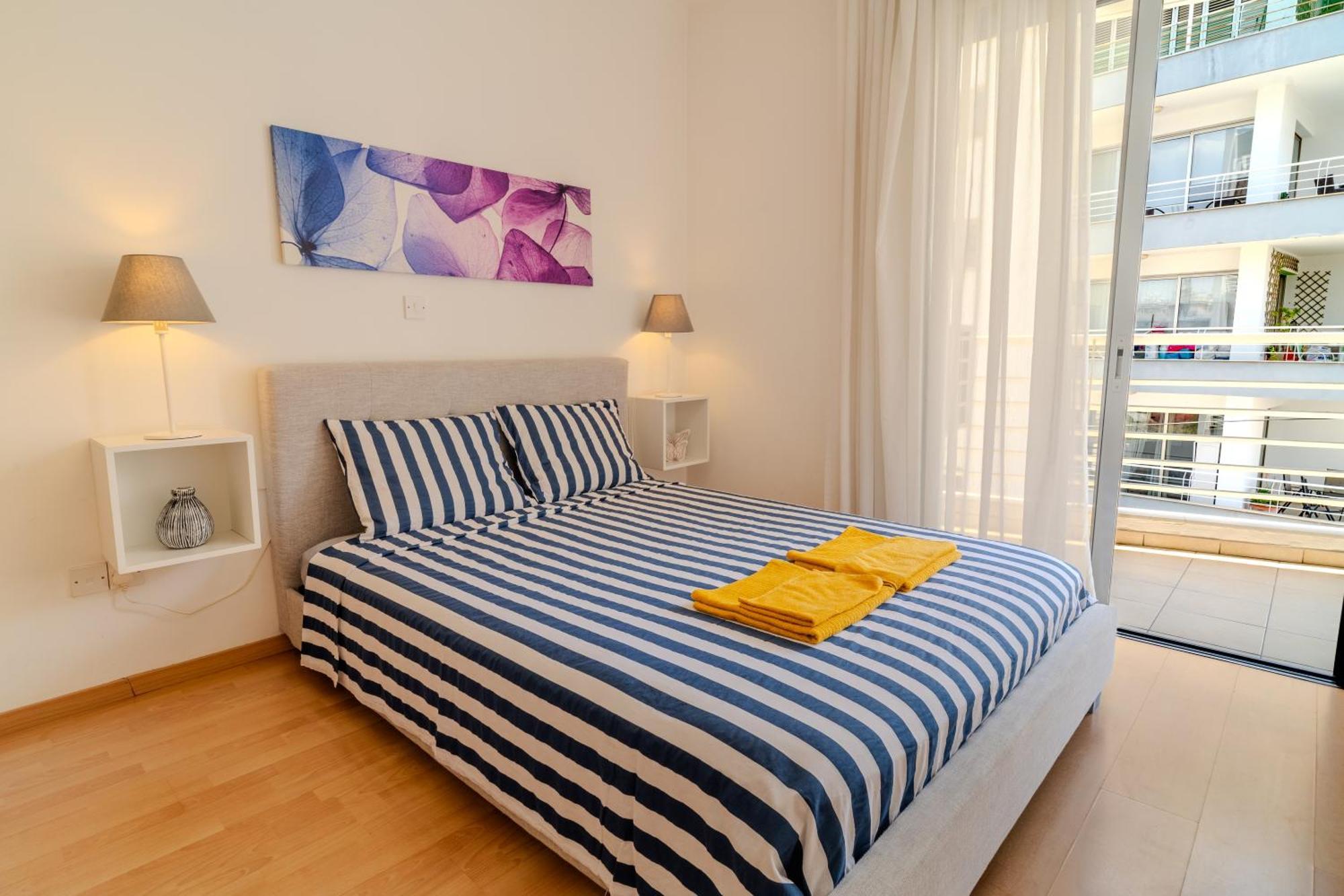 Blue Dawn Center Flat Apartment Ларнака Екстериор снимка